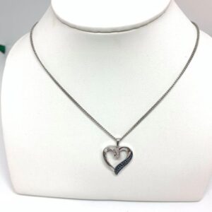 2pcs Black + White Natural Diamonds Pendant Set