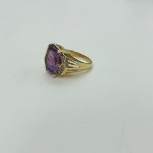 Beautiful February Birthstone Amatheyst & Diamonds Ring in 14K Yellow Gold
