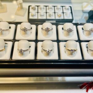 Mondavhie Engagement Ring the Most Brilliant Diamond Start @1499.00 Free 24k gold lacquered rose