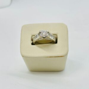 Beautiful Special 14k 1.30 Carats Natural Diamonds H Colour