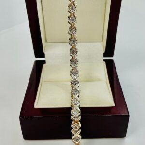 Beautiful 10Karat White Gold & Natural Diamonds Tennis Bracelet 1.40 CTW
