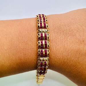 18Karat Yellow Gold Rubies & Diamonds Vintage Bracelet