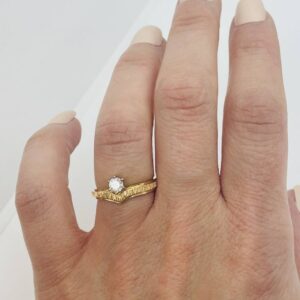 14kt Yellow or White gold ring with 0.25ct zsophia diamond.